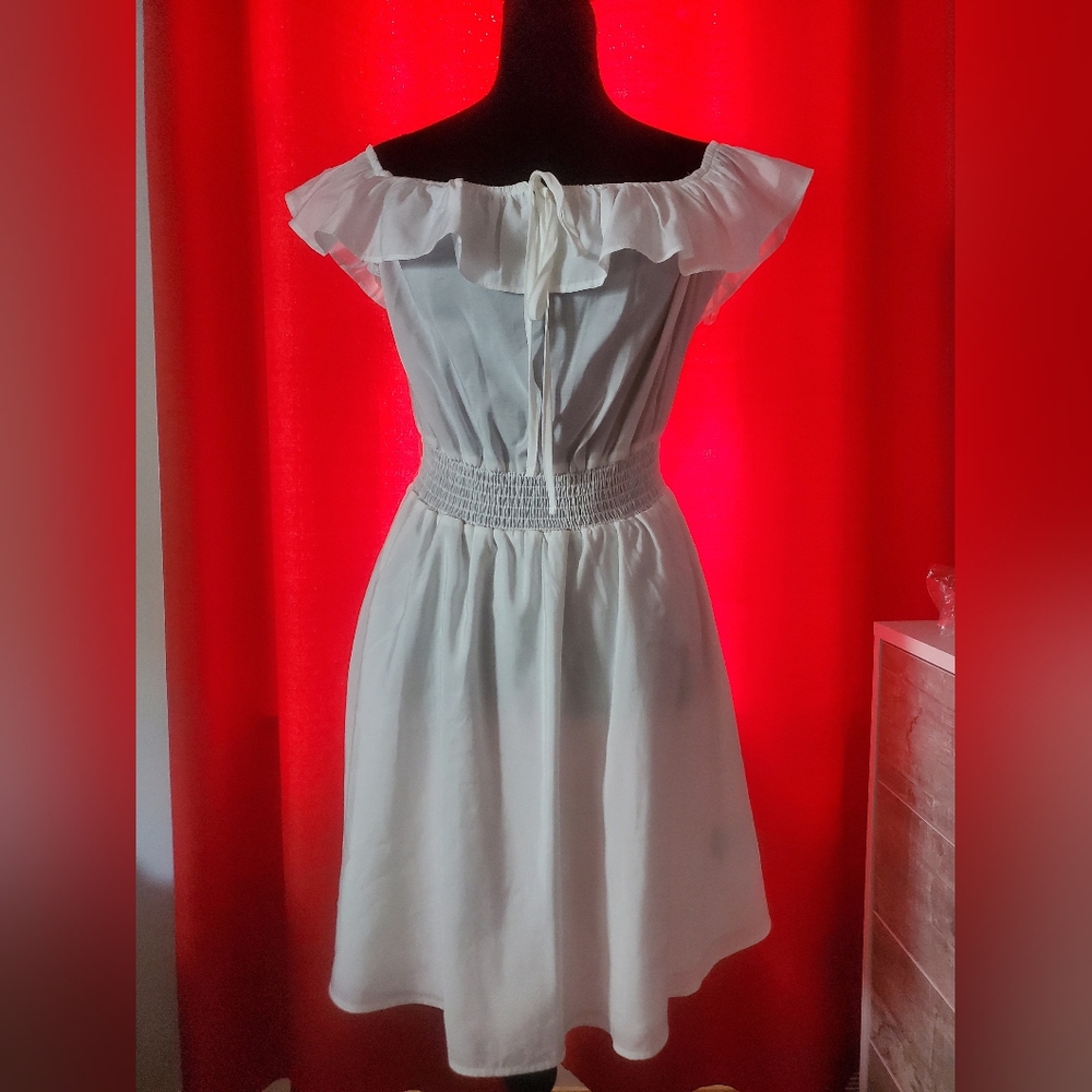 NWOT Mohito - White summer dress